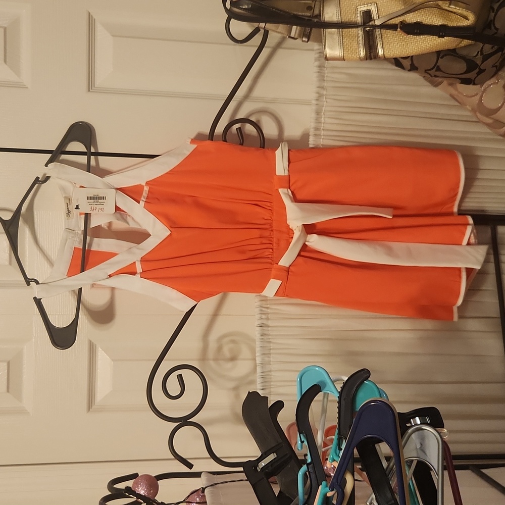 NWT Dygarni California silky romper